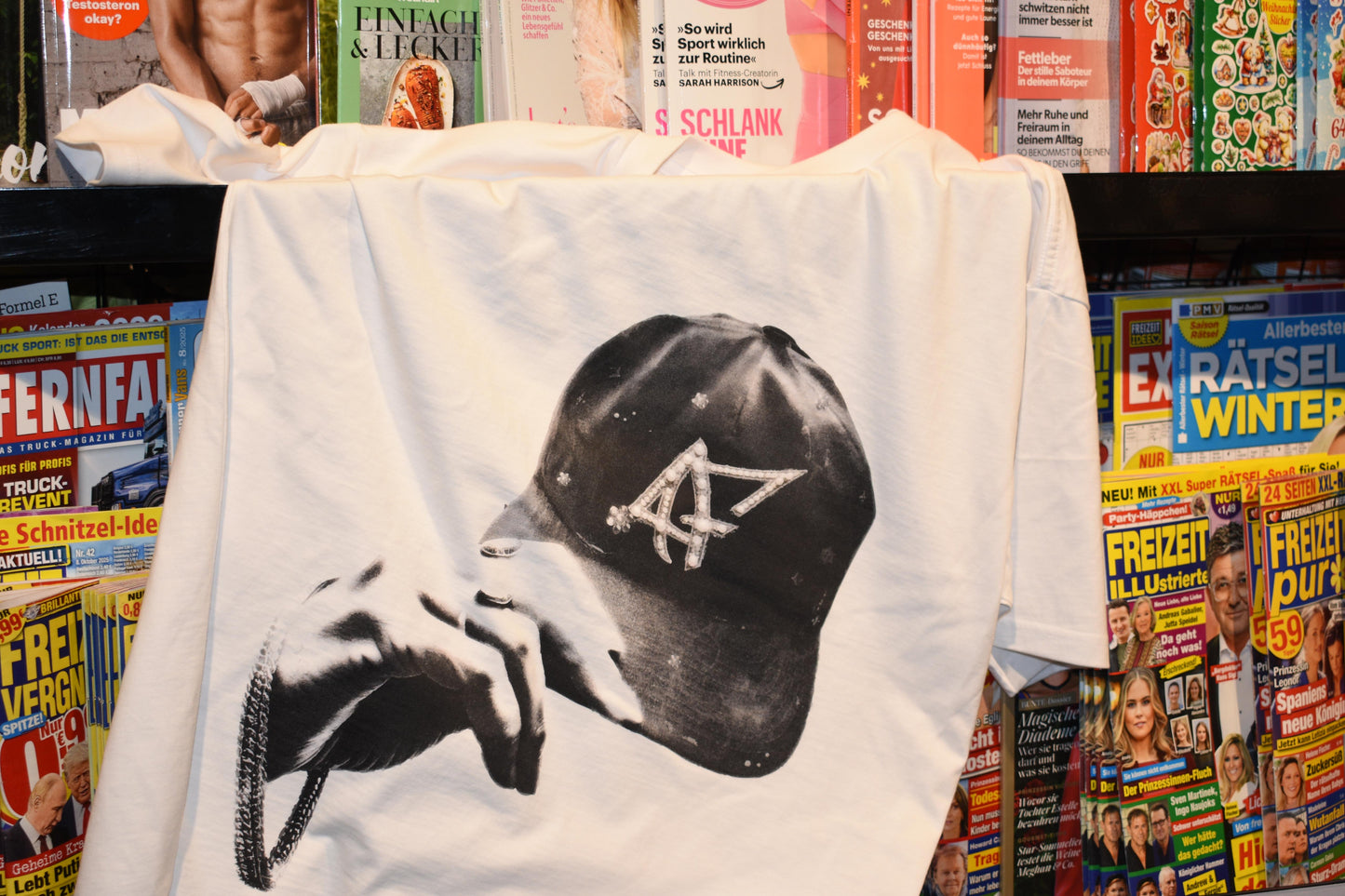 Holding Cap T